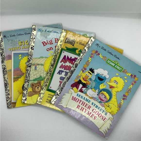 Little Golden Book 4 Pack Sesame Street Book Bundle - Picture 4 of 13